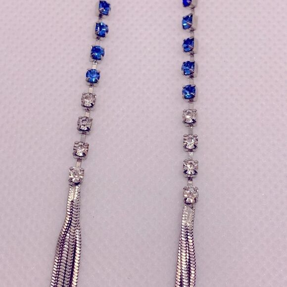 💛 Vintage Silver Tone Waterfall Crystal Tassel Earrings - Picture 4 of 8